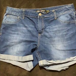 Women’s jean shorts